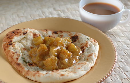 Chayote Kurma with Naan and a Cup of Tea