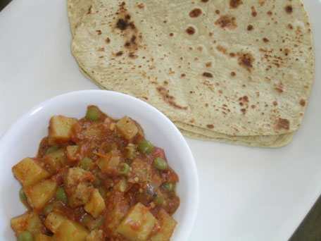 Potato Kurma with Chapatis