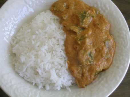 Capsicum-Peanut Curry with Rice