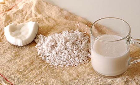 Coconut, Finely Powdered and Squeezed Coconut Powder Using the Cheesecloth and Coconut Milk