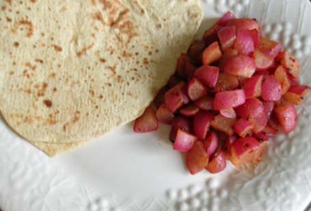 Red radish curry with chapatis